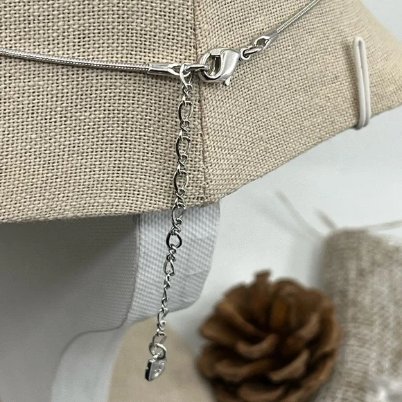 Swarovski Crystal Necklace 14-16" Adjustable with Original Box & Certificate - Picture 7 of 16